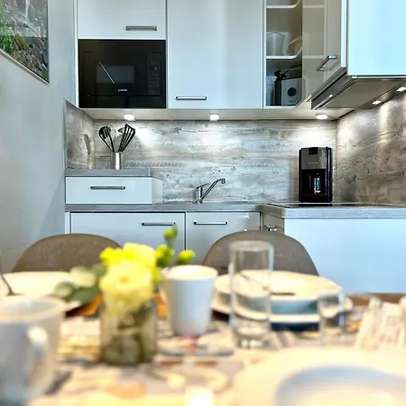 Apartment 628, Seepark