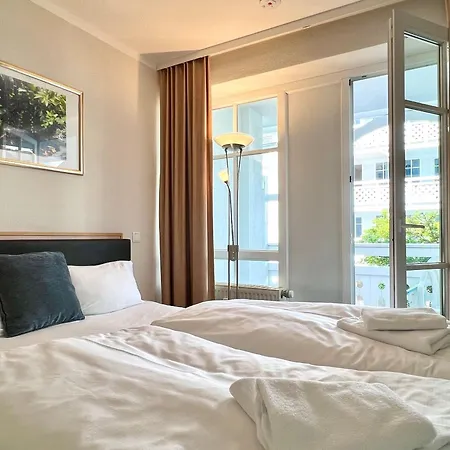 Apartment 628, Seepark